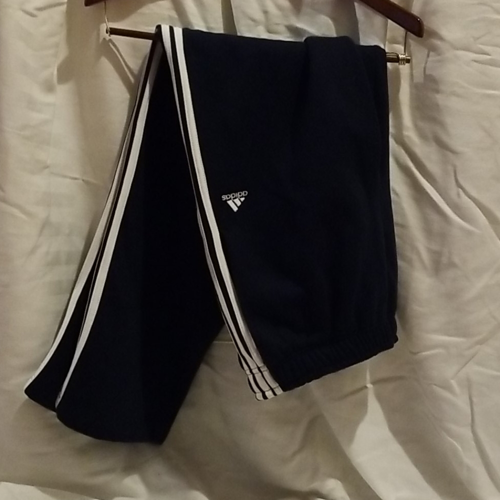 Adidas Boys XL / Mens Small Sweat Pants